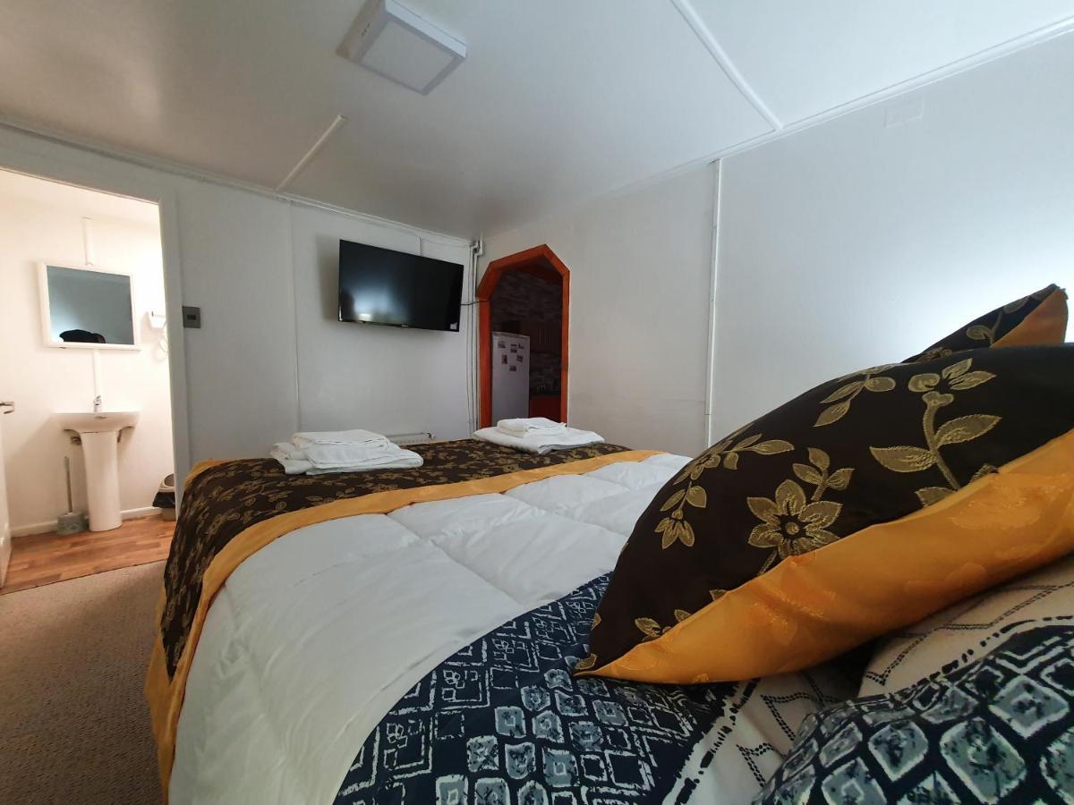 Hotel Forjadores Del Cabo De Hornos Puerto Williams